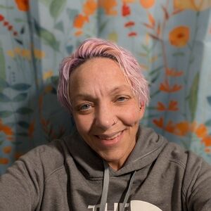 Meet your Posher, Suzette